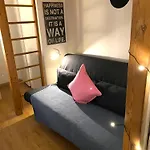 Cozy Nest, Kamppi